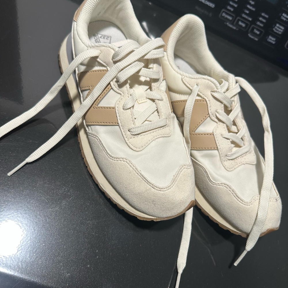 New Balance 237 Sneakers - Picture 2 of 3